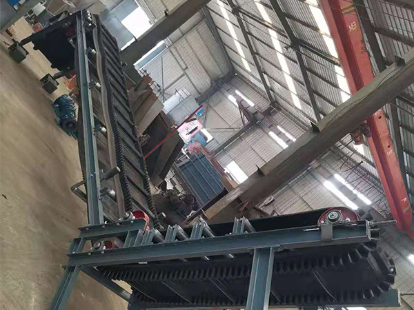 广东爬坡皮带机